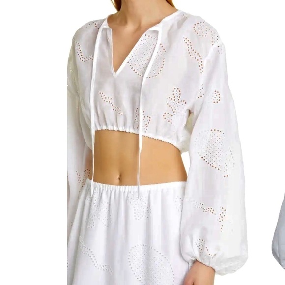 FRAME Eyelet Embroidered Crop Top in white size S - Picture 3 of 8